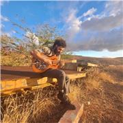 Professeur de guitare propose cours tout niveaux et tout âge